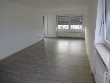 Wohnung zur Miete 830 € 3 Zimmer 82 m² 7. Geschoss frei ab sofort Mallersdorfer Straße 1 Planungsbezirk 113 Straubing 94315