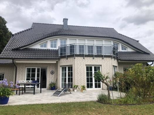 Haus zur Miete 2.950 € 12 Zimmer 276 m² 1.766 m² Grundstück frei ab sofort Damme-Ort Damme 49401