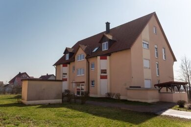 Wohnung zur Miete 720 € 4 Zimmer 93,2 m² 2. Geschoss frei ab 01.05.2025 Urnenfelder-Straße 22 Geldersheim 97505