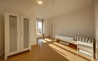 Wohnung zur Miete Wohnen auf Zeit 560 € 6 Zimmer 14,5 m² frei ab 03.02.2025 König-Karl-Straße 84 Cannstatt - Mitte Stuttgart 70372