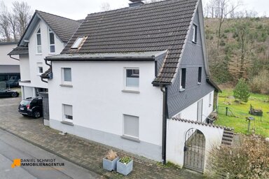 Einfamilienhaus zum Kauf 269.000 € 7 Zimmer 147 m² 823 m² Grundstück Heidberg Reichshof 51580