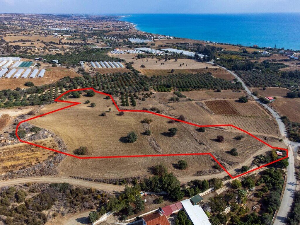Land-/Forstwirtschaft zum Kauf 520.000 € 16.389 m² Grundstück Larnaka