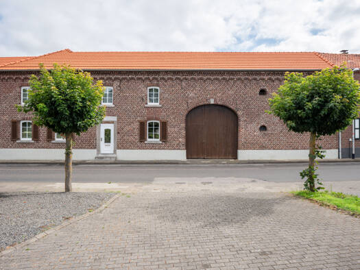 Bauernhaus zum Kauf 359.000 € 6 Zimmer 213 m² 3.761 m² Grundstück Brökerstrasse 55 Schierwaldenrath Gangelt 52538