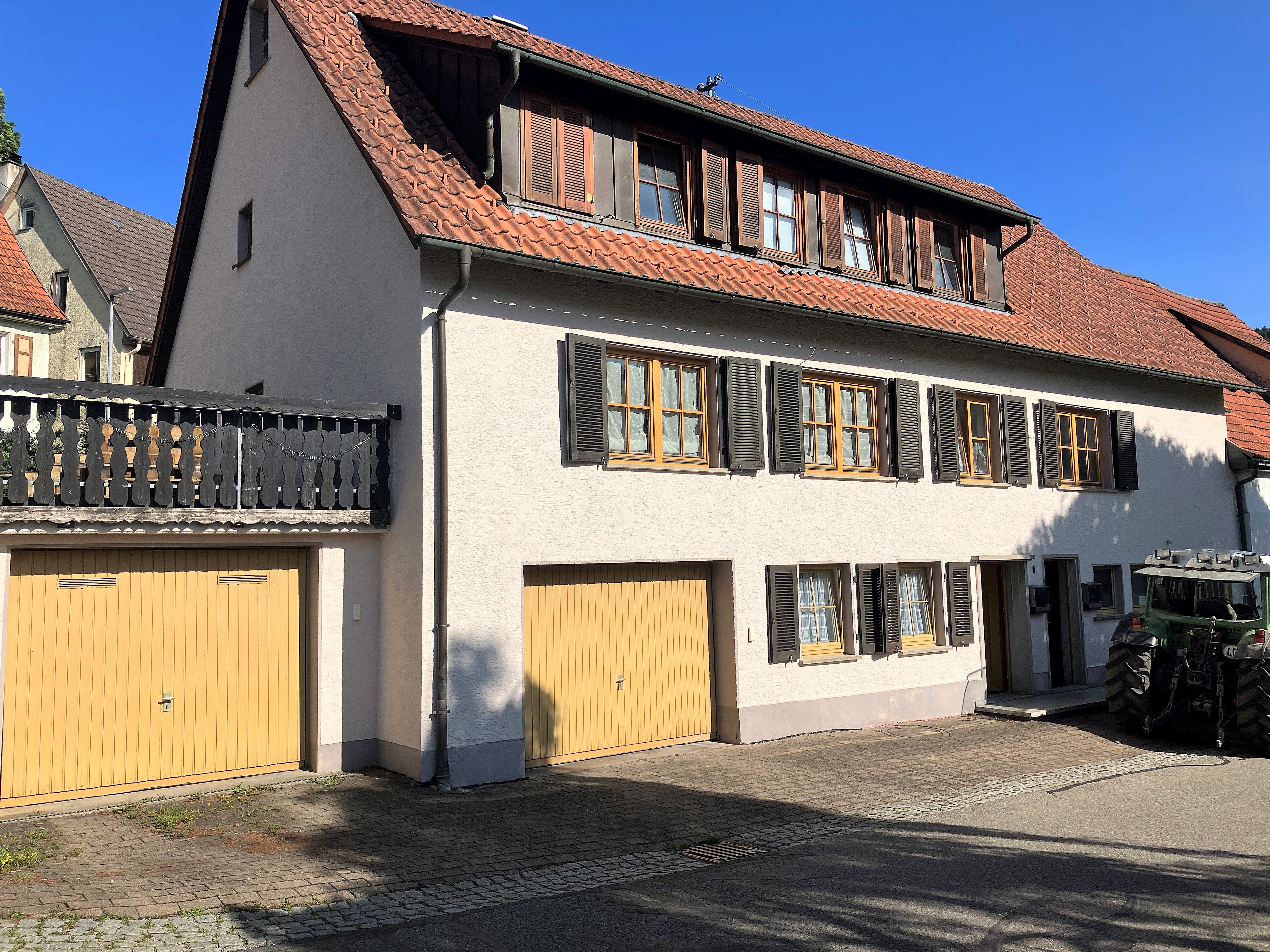 Mehrfamilienhaus zum Kauf 200.000 € 7 Zimmer 170 m²<br/>Wohnfläche 321 m²<br/>Grundstück Reichenbach am Heuberg 78564