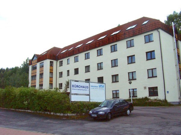 Bürogebäude zum Kauf Provisionsfrei 1.400 m² Bürofläche Wilhelm-G.-Spangenberg-Strasse Wahlbezirk 42 Suhl 98529