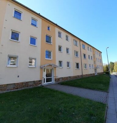 Wohnung zur Miete 290 € 4 Zimmer 70,5 m² 3. Geschoss frei ab sofort Lessingstr. 37 Adorf Adorf 08626