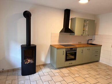 Einfamilienhaus zur Miete 450 € 1 Zimmer 60 m² Oberbaustr. 41a Altentreptow Altentreptow 17087