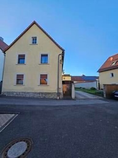 Mehrfamilienhaus zum Kauf 320.000 € 5 Zimmer 190 m² 446 m² Grundstück Gaukönigshofen Gaukönigshofen 97253