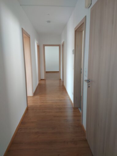Wohnung zur Miete 645 € 3 Zimmer 90 m² 1. Geschoss frei ab sofort Dittelbrunn Dittelbrunn 97456