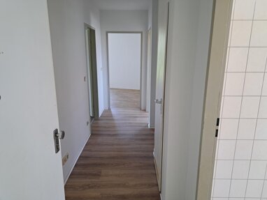 Wohnung zur Miete nur mit Wohnberechtigungsschein 344 € 2 Zimmer 60 m² 1. Geschoss Langensalzaer Straße 29 Mühlhausen Mühlhausen/Thüringen 99974