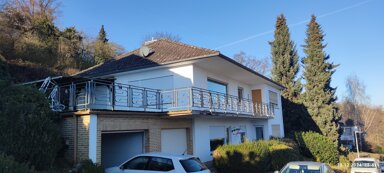 Mehrfamilienhaus zum Kauf 365.000 € 9 Zimmer 215 m² 757 m² Grundstück frei ab sofort Obermelsungen Melsungen 34212