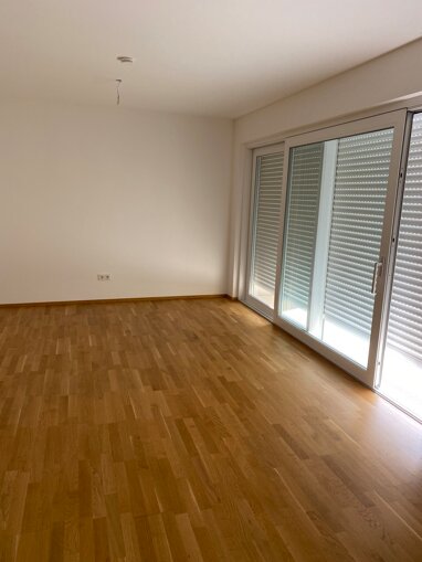 Wohnung zur Miete 770 € 2 Zimmer 69,7 m² Erdgeschoss Planungsbezirk 103 Straubing 94315