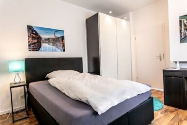 WG-Zimmer zur Miete Wohnen auf Zeit 550 € 16 m² 3. Geschoss frei ab 01.02.2025 Elbestraße 00 3.OGli Bahnhofsviertel Frankfurt am Main 60329