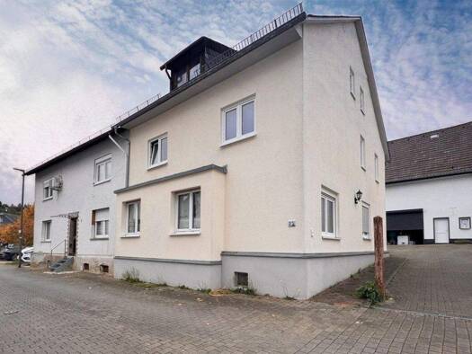 Einfamilienhaus zum Kauf 220.000 € 4 Zimmer 131,6 m² 133 m² Grundstück Hasselbach Weilrod 61276
