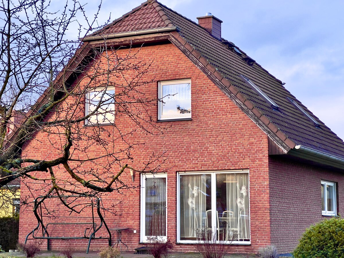 Einfamilienhaus zum Kauf 450.000 € 4 Zimmer 108 m²<br/>Wohnfläche 477 m²<br/>Grundstück Mahlsdorf Berlin / Mahlsdorf 12623