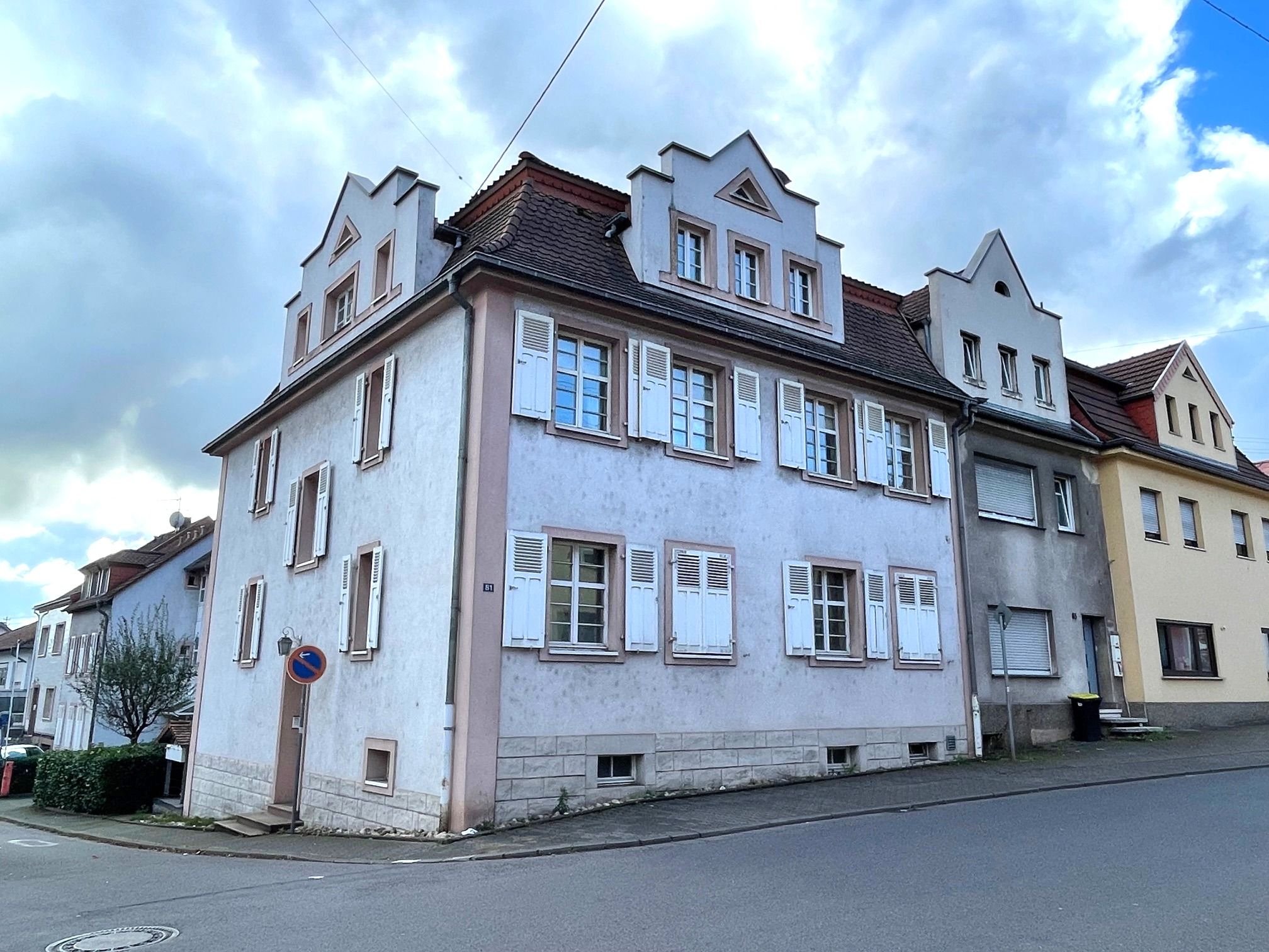 Mehrfamilienhaus zum Kauf 328.000 € 338 m²<br/>Wohnfläche 348 m²<br/>Grundstück Hubertusstraße Nalbach Nalbach 66809