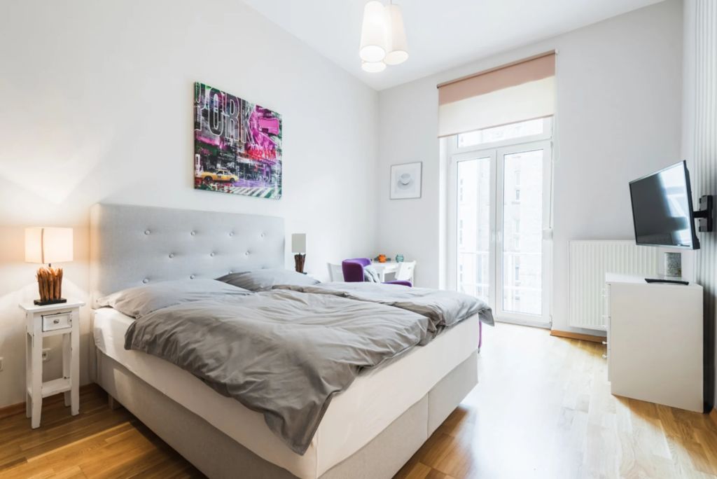 Wohnung zur Miete Wohnen auf Zeit 1.300 € 1 Zimmer 24 m²<br/>Wohnfläche ab sofort<br/>Verfügbarkeit Textorstraße Sachsenhausen - Nord Frankfurt am Main 60594