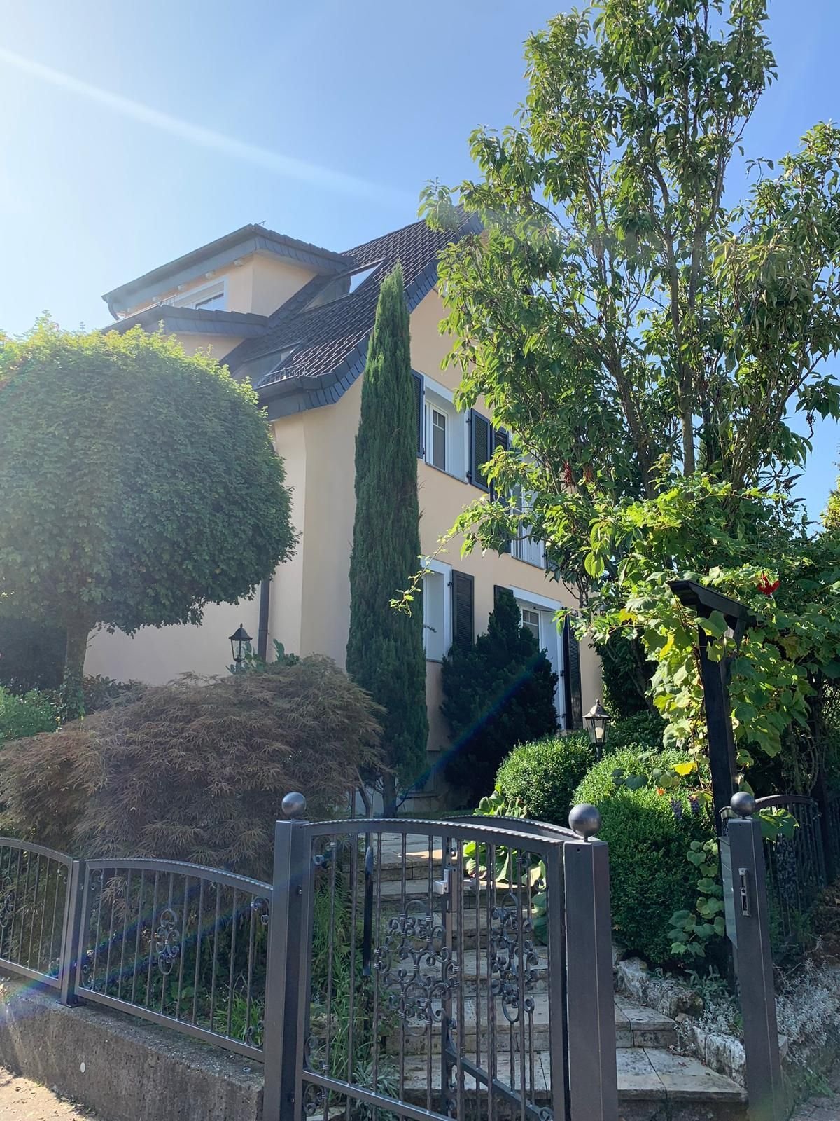 Einfamilienhaus zum Kauf 1.390.000 € 7 Zimmer 238 m²<br/>Wohnfläche 453 m²<br/>Grundstück Wahlbezirk 02 Bad Homburg vor der Höhe 61350