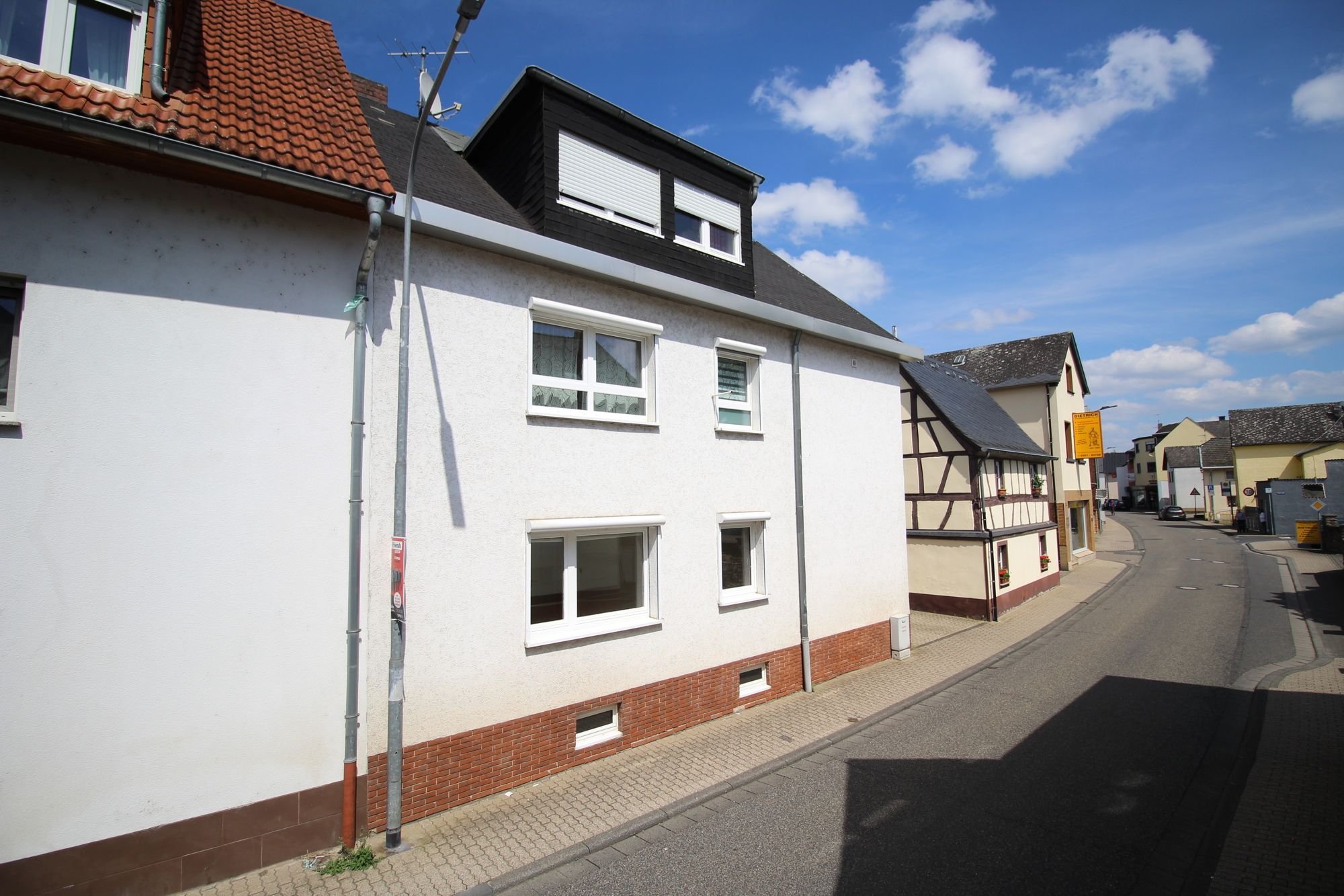 Mehrfamilienhaus zum Kauf 320.000 € 5 Zimmer 168 m²<br/>Wohnfläche 223 m²<br/>Grundstück Sankt Sebastian 56220