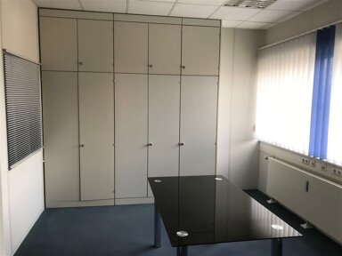 Bürofläche zur Miete 7,50 € 8 Zimmer 250 m² Bürofläche teilbar ab 104 m² Börstig Bamberg 96052