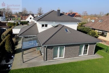 Einfamilienhaus zum Kauf 830.000 € 6 Zimmer 214,6 m² 1.091 m² Grundstück Neustadt - Südost Neustadt 31535