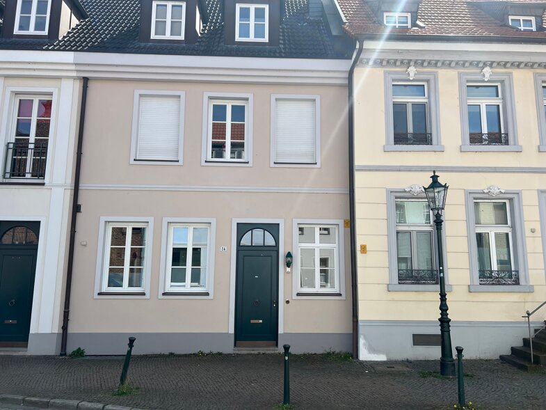 Haus zur Miete 4.900 € 5 Zimmer 214,5 m² frei ab sofort Kaiserswerth Düsseldorf 40489