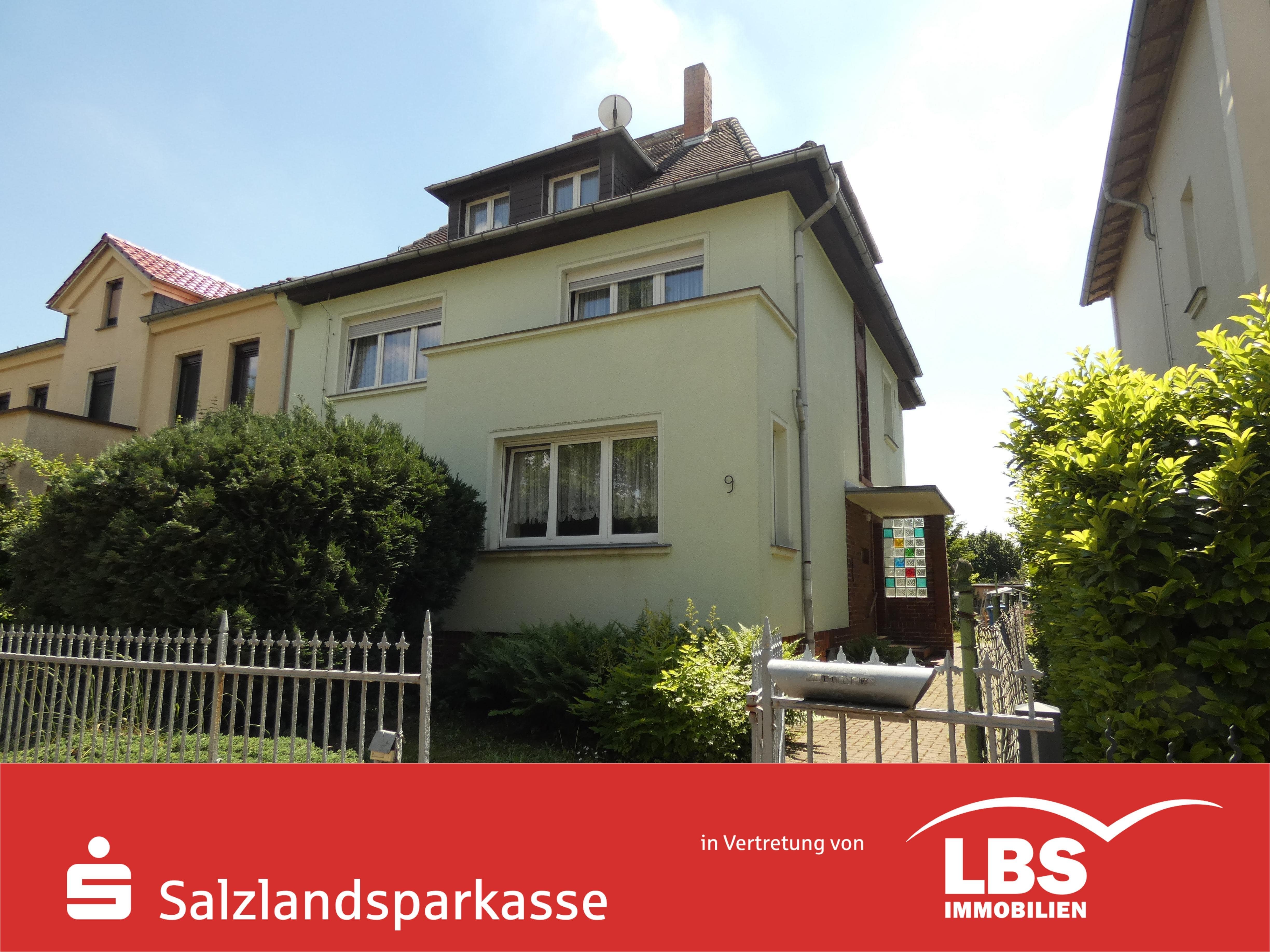Mehrfamilienhaus zum Kauf 285.000 € 8 Zimmer 165 m²<br/>Wohnfläche 569 m²<br/>Grundstück Schönebeck Schönebeck 39218