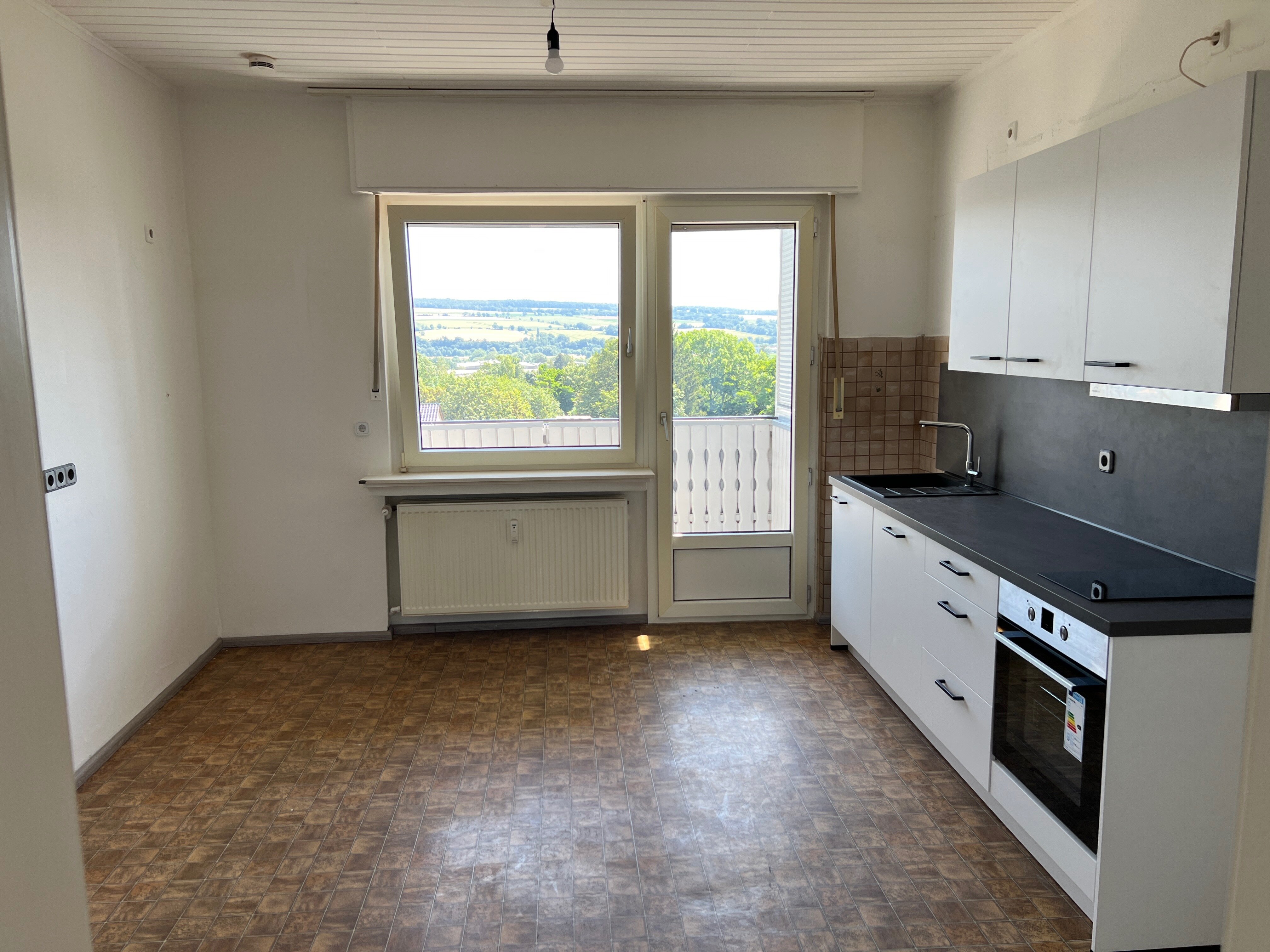 Wohnung zur Miete 590 € 3 Zimmer 90 m²<br/>Wohnfläche Ab sofort<br/>Verfügbarkeit Breslauer Straße 6 Beverungen Beverungen 37688