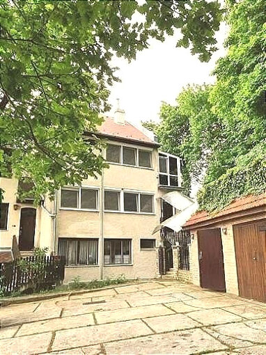 Haus zum Kauf 300.000 € 5 Zimmer 186 m² 376 m² Grundstück Matyas Kiraly ut Budapest 1125
