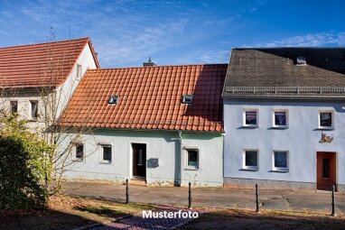 Doppelhaushälfte zum Kauf Zwangsversteigerung 27.000 € 9 Zimmer 260 m² 210 m² Grundstück Bad Wildungen Bad Wildungen 34537