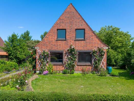 Einfamilienhaus zum Kauf 319.000 € 6 Zimmer 126 m² 811 m² Grundstück Schwarzenbek 21493