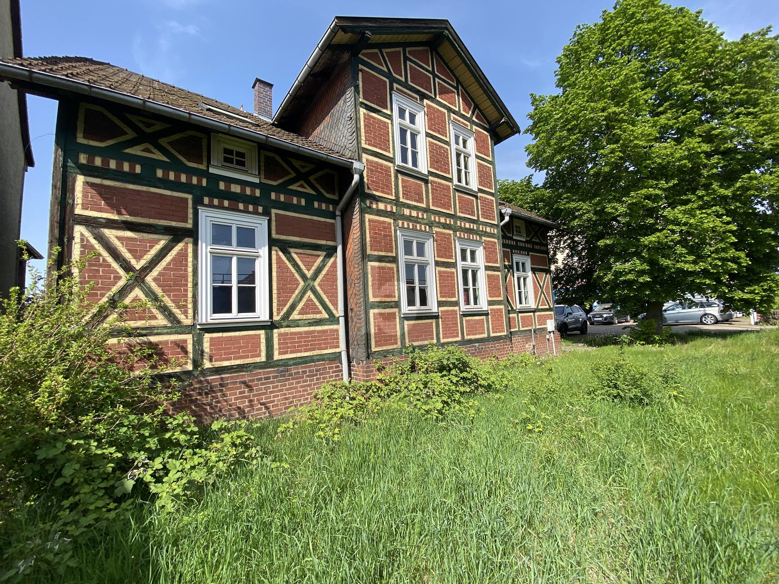 Mehrfamilienhaus zum Kauf 220.000 € 8 Zimmer 757 m²<br/>Grundstück Eisenach Eisenach 99817