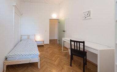 Wohnung zur Miete Wohnen auf Zeit 845 € 6 Zimmer 13 m² frei ab 04.09.2024 Reger Platz 2 Obere Au München 81541