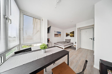 Wohnung zur Miete Wohnen auf Zeit 741 € 1 Zimmer 21 m² frei ab 01.03.2025 Holsteiner Straße Westerhüsener Park Magdeburg 39122