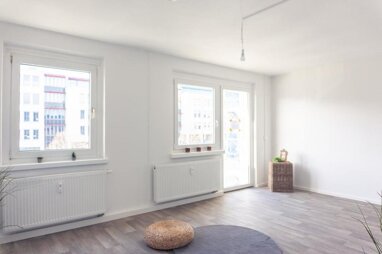 Wohnung zur Miete 300 € 2 Zimmer 54,4 m² 3. Geschoss Karl-Liebknecht-Str. 17c Zentrum 016 Chemnitz 09111
