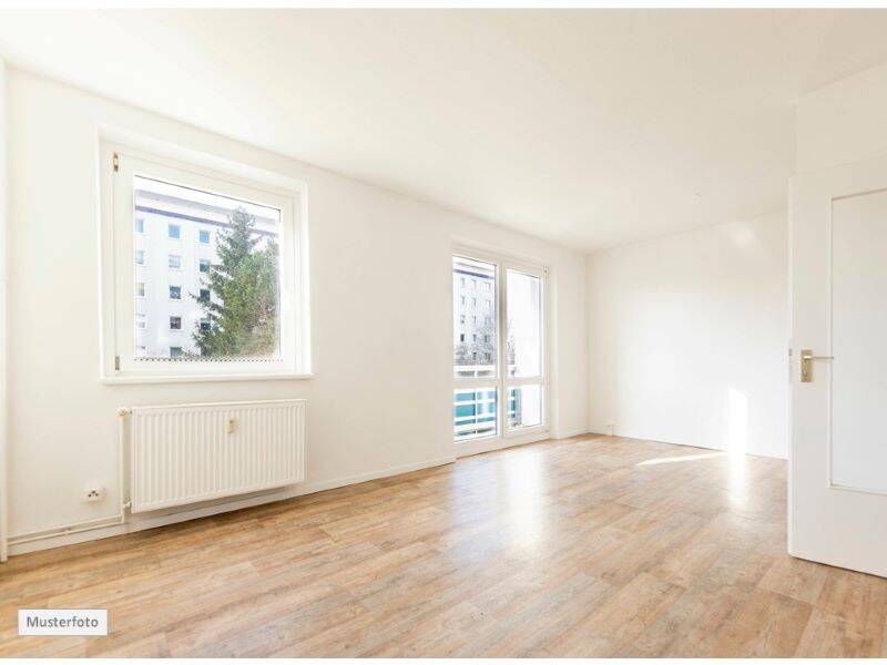 Erdgeschosswohnung in 09131 Chemnitz, Heinrich-Heine-Str.