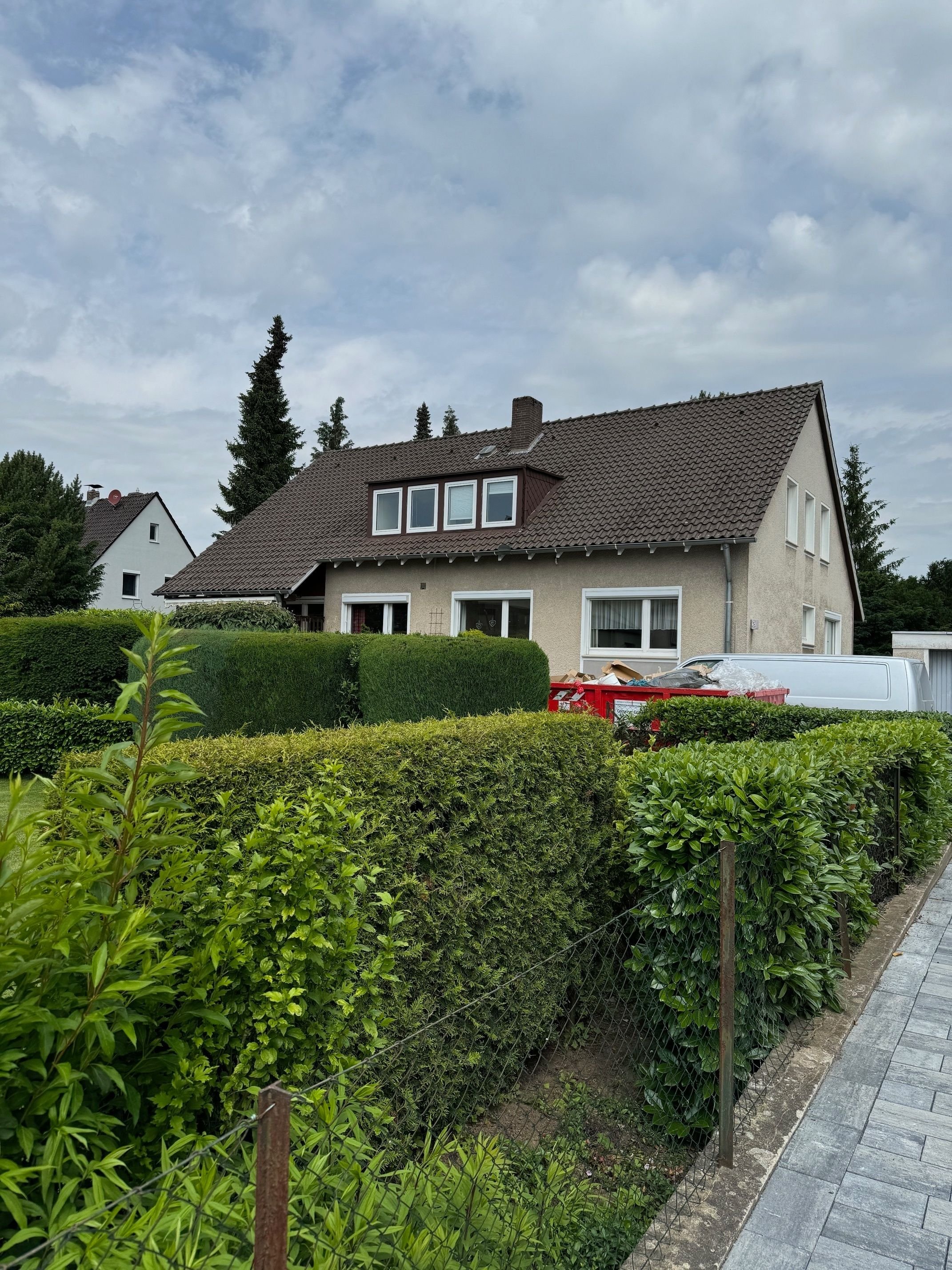 Einfamilienhaus zum Kauf 458.750 € 8 Zimmer 250 m²<br/>Wohnfläche 1.000 m²<br/>Grundstück Ost Hameln 31785