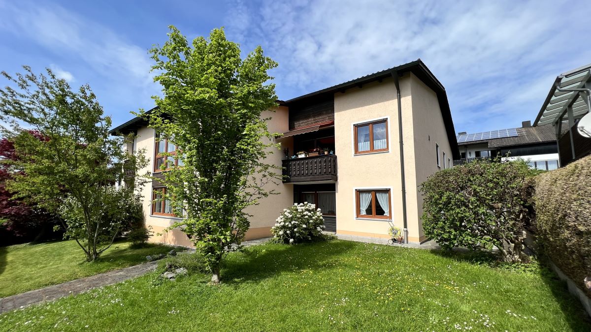 Mehrfamilienhaus zum Kauf 480.000 € 6 Zimmer 308 m²<br/>Wohnfläche 680 m²<br/>Grundstück Vilshofen Vilshofen 94474