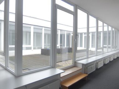 Bürofläche zur Miete 5.613 € 8 Zimmer 567 m² Bürofläche teilbar ab 250 m² Weichs Regensburg 93059
