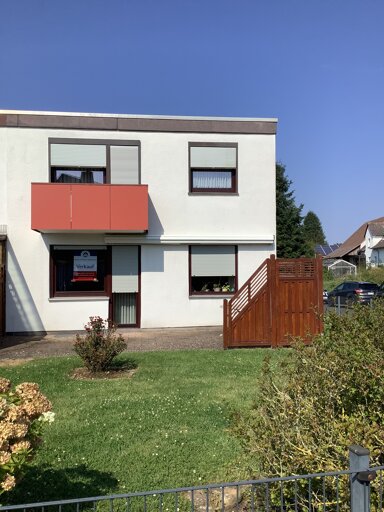 Reihenendhaus zum Kauf 279.000 € 5 Zimmer 119 m² 247 m² Grundstück frei ab sofort Baderstr. 30 Ihringshausen Fuldatal 34233