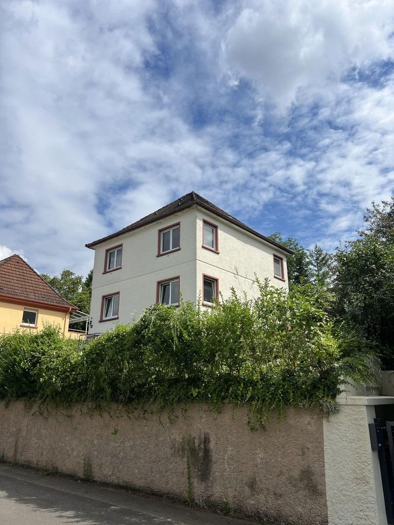 Einfamilienhaus zum Kauf provisionsfrei 450.000 € 4 Zimmer 123 m²<br/>Wohnfläche 603 m²<br/>Grundstück Geheimrat-Schott-Straße 32 Leimen Leimen 69181