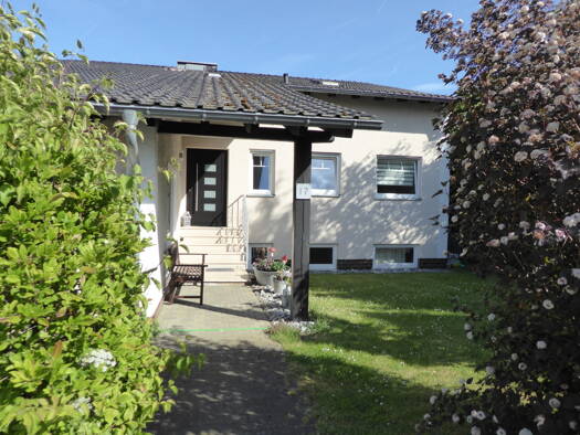Mehrfamilienhaus zum Kauf 689.000 € 7 Zimmer 230 m² 570 m² Grundstück Ravolzhausen Neuberg 63543