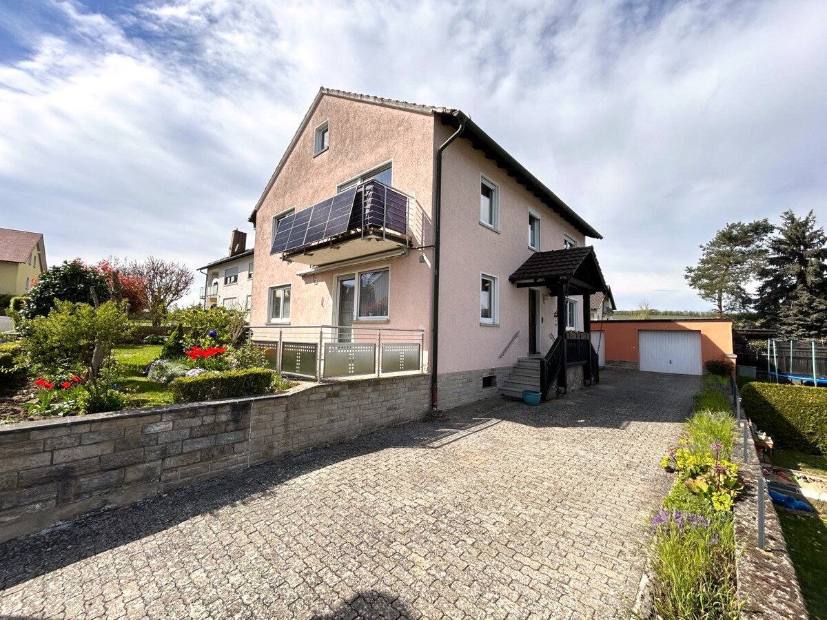 Mehrfamilienhaus zum Kauf 299.000 € 6 Zimmer 168 m²<br/>Wohnfläche 587 m²<br/>Grundstück Wipfeld 97537
