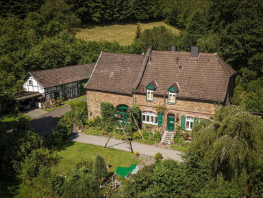 Einfamilienhaus zum Kauf provisionsfrei 869.000 € 9 Zimmer 220 m² 2.373 m² Grundstück Hollerath Hellenthal 53940