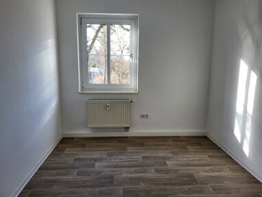 Wohnung zur Miete 545 € 3 Zimmer 60,6 m² 1. Geschoss Gropiusallee 24 Siedlung 100 Dessau-Roßlau 06846