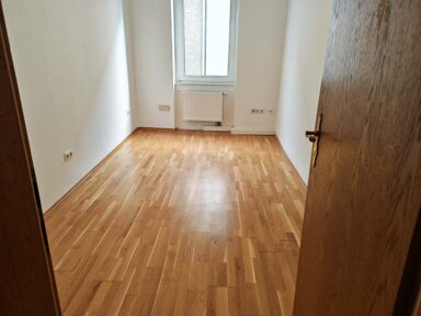 Wohnung zur Miete 925 € 2 Zimmer 60 m² 1. Geschoss frei ab sofort SCHWANHEIMERSTR 52 Niederrad Frankfurt am Main 60528