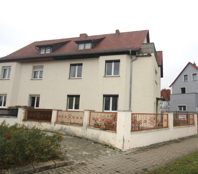 Mehrfamilienhaus zum Kauf 190.000 € 8 Zimmer 118,6 m² 298 m² Grundstück frei ab sofort Naumburg Naumburg (Saale) 06618