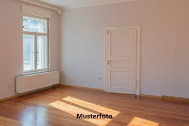 Wohnung zum Kauf Zwangsversteigerung 115.000 € 2 Zimmer 58 m² Weißenberg Neuss 41462