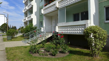 Wohnung zur Miete 336 € 2,5 Zimmer 67,3 m² 3. Geschoss Raupenhainer Straße 51 Borna Borna 04552