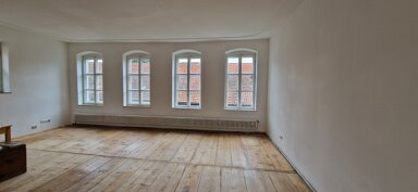 Stadthaus zur Miete 1.340 € 5,5 Zimmer 170 m² 100 m² Grundstück frei ab sofort Berching Berching 92334